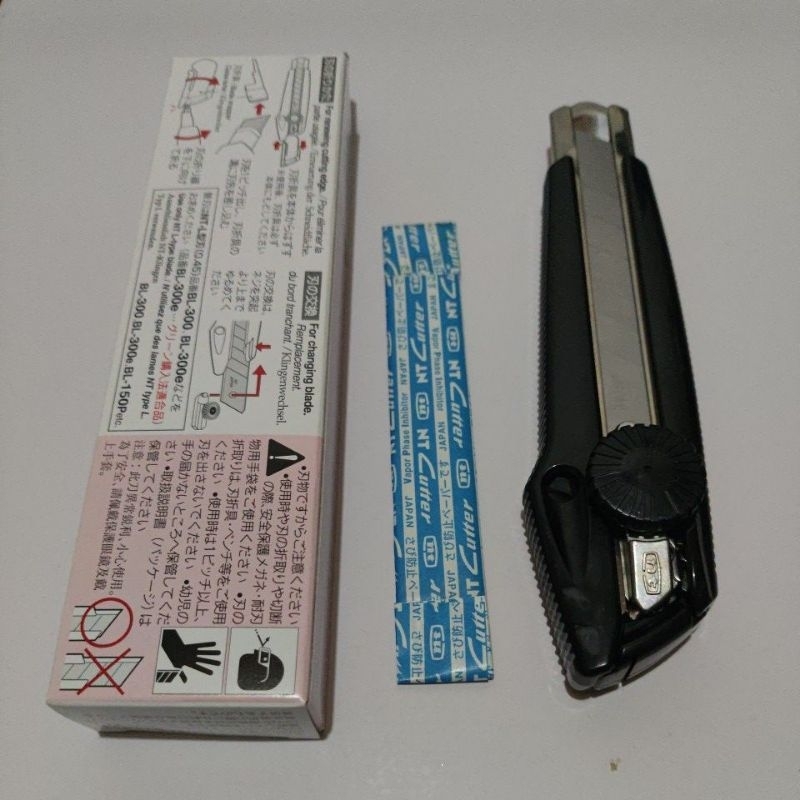 

NT EL-500 Pisau Cutter 18 mm L Type Eco Series EL500 Gratis Refill 2 Pcs