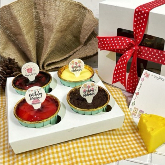 

CHEESECAKE (MINI SIZE) EDISI BIRTHDAY BY JENNAIR.KITCHEN (BACA DESKRIPSI)