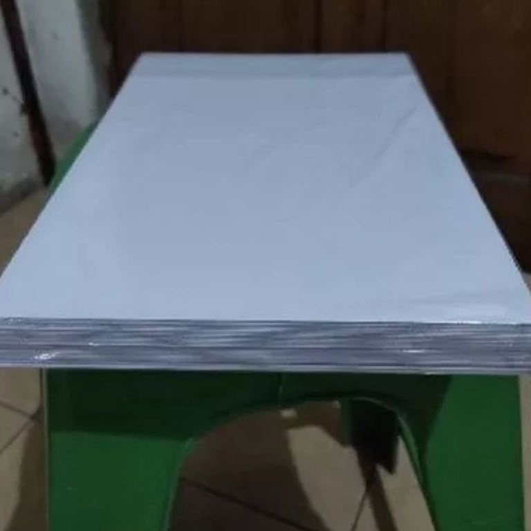 

PVC Sheet ID Card bagian tengah saja ukuran 46mm ART W8F3