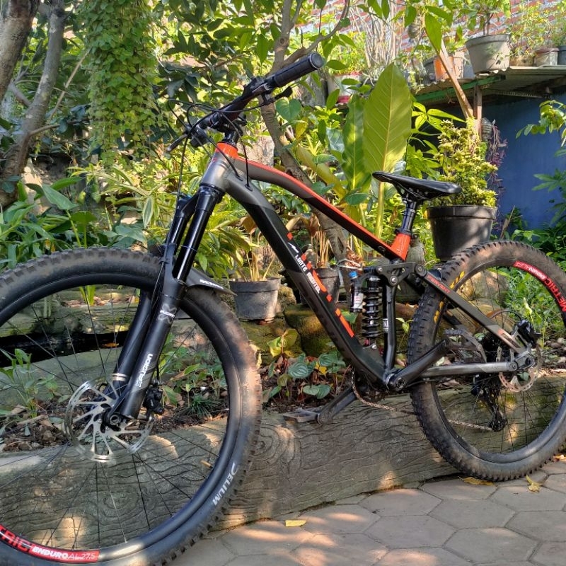 Sepeda Gunung Thrill Fervent