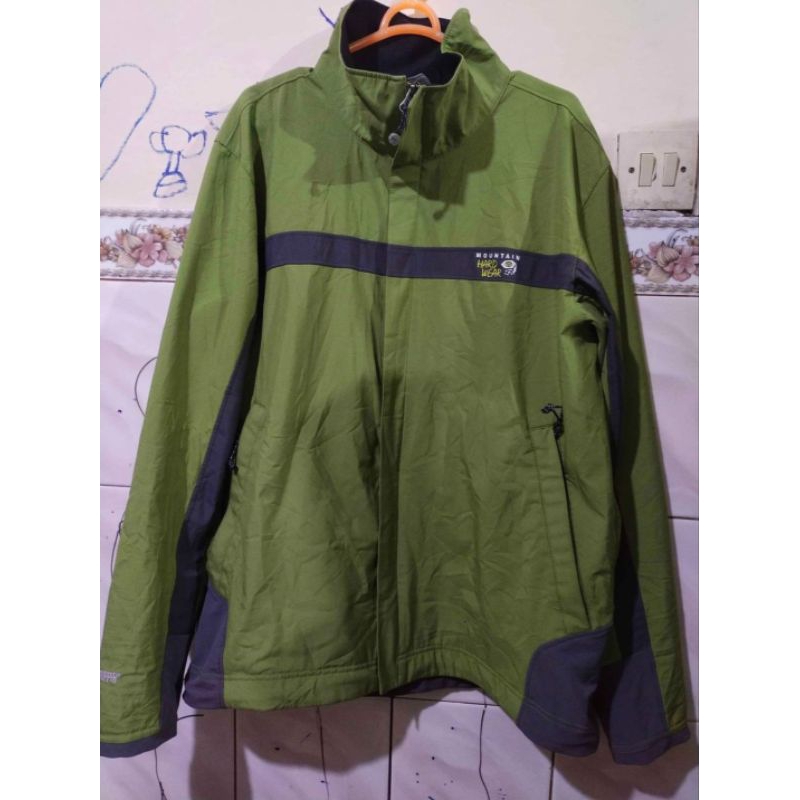 Jaket Mountain Hardwear