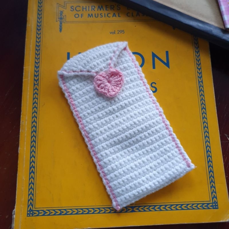 

Pencil Pouch Crochet Coquette