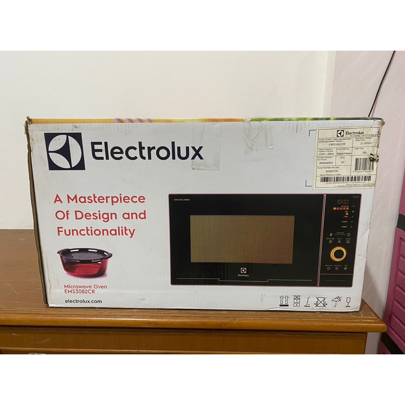 PRELOVED MICROWAVE ELECTROLUX EMS3082CR GRILL & STEAM