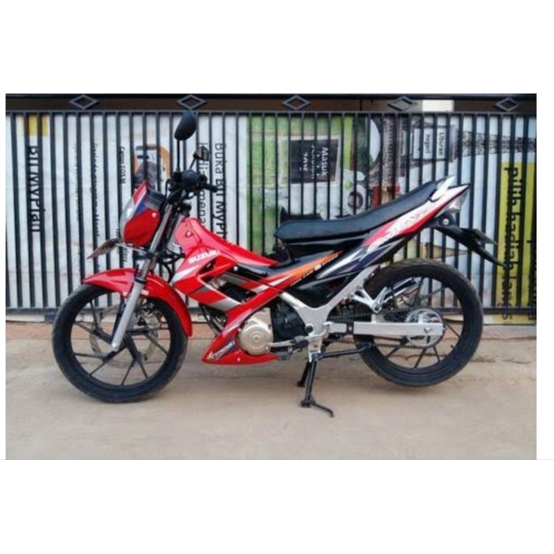 striping satria fu cbu warna merah tahun 2005/2006