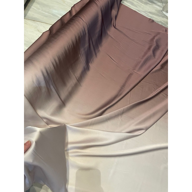 Bahan Kain Satin Silk Armani Gradasi Ombre 2 Tone High Quality Import Warna Brown Cream