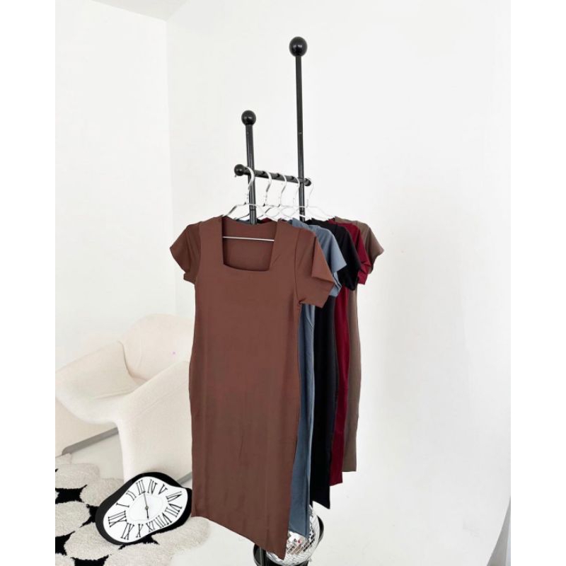 DRESS SCUBA BELAHAN SAMPING