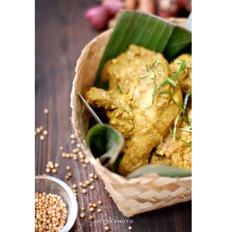 

Ayam ungkep. isi 4 potong