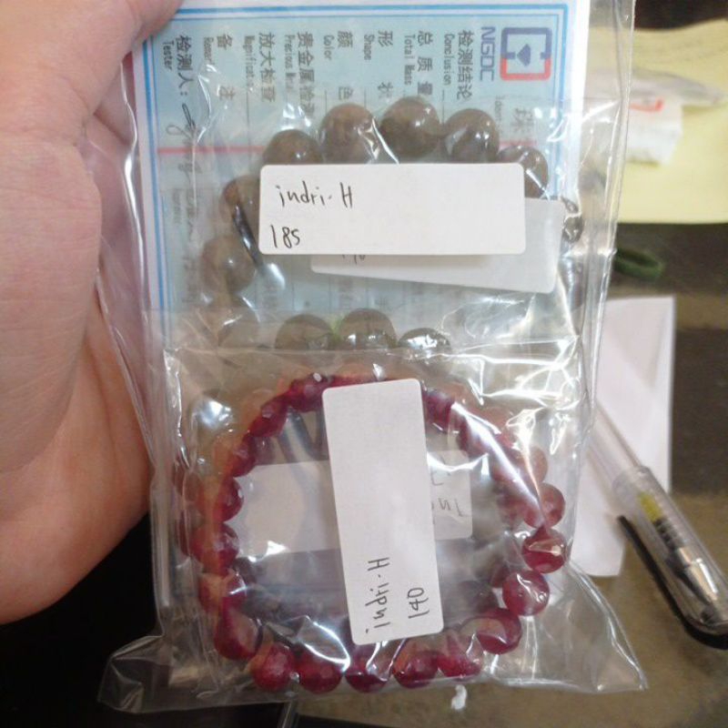 strawberry quartz saffordite bronzite dan red jade with green apple pixiu