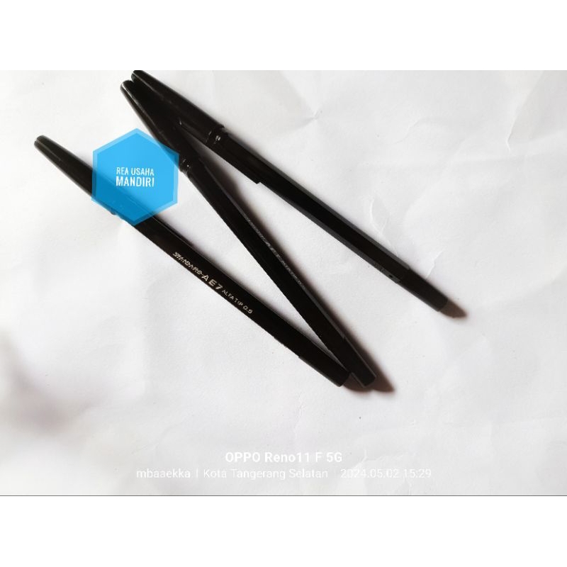 

REA* pulpen standar jel hitam