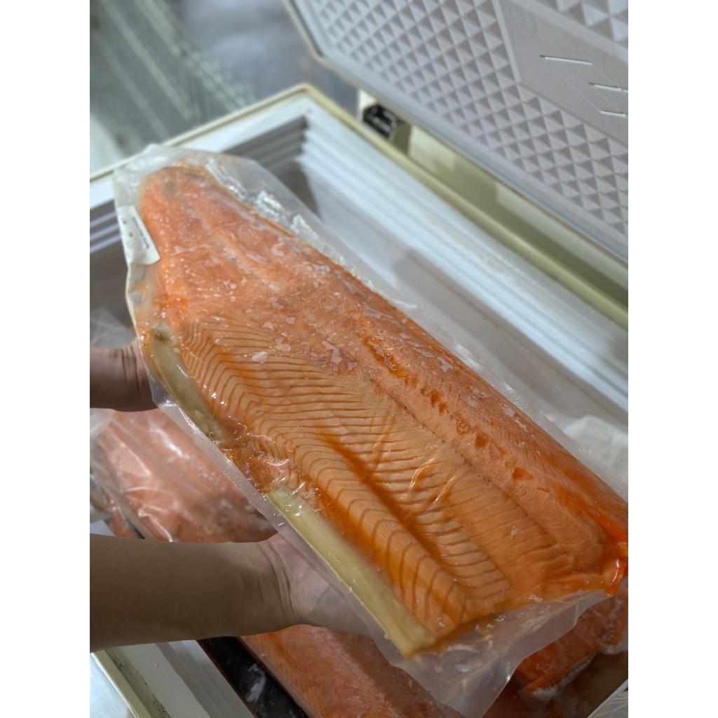 

Salmon Fillet Frozen Half Cut