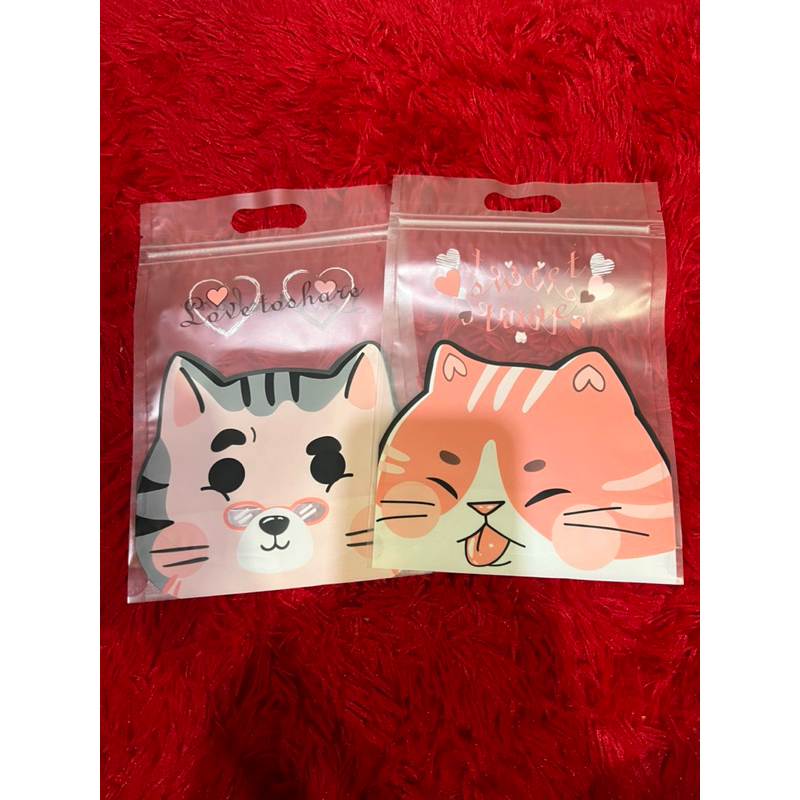 

Plastik zipper motif kucing / ziplock motif kartun / plastik kemasan / kartun / plastik biskuit lucu / plastik aksesoris / plastik lucu / plastik ziplock lucu