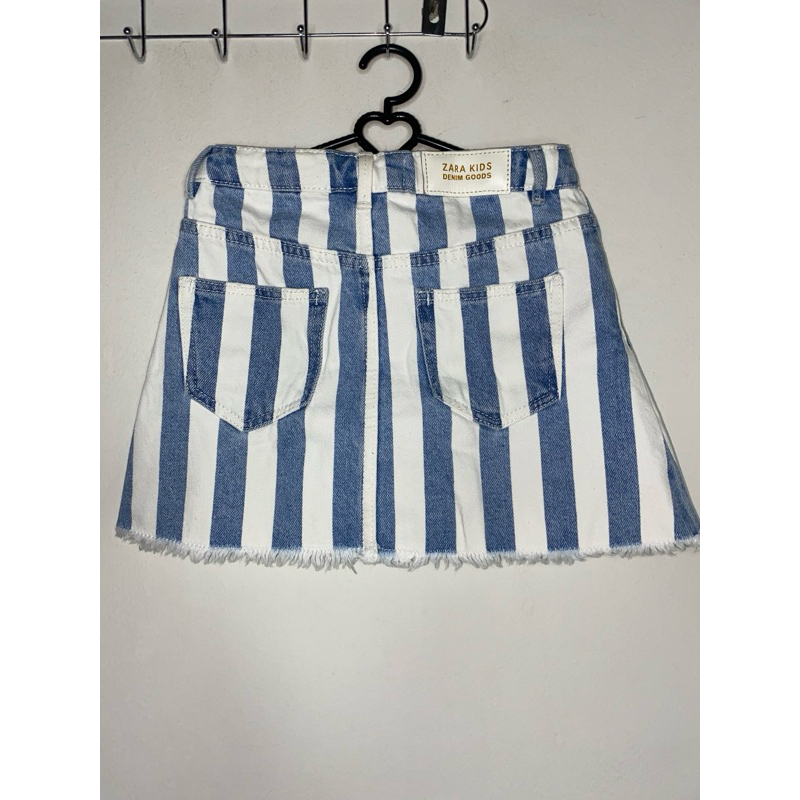 JUAL MURAH ASLI ZARA ROK JEANS SKIRT BLUE WHITE STRIPES Original Size 5 tahun PRELOVED