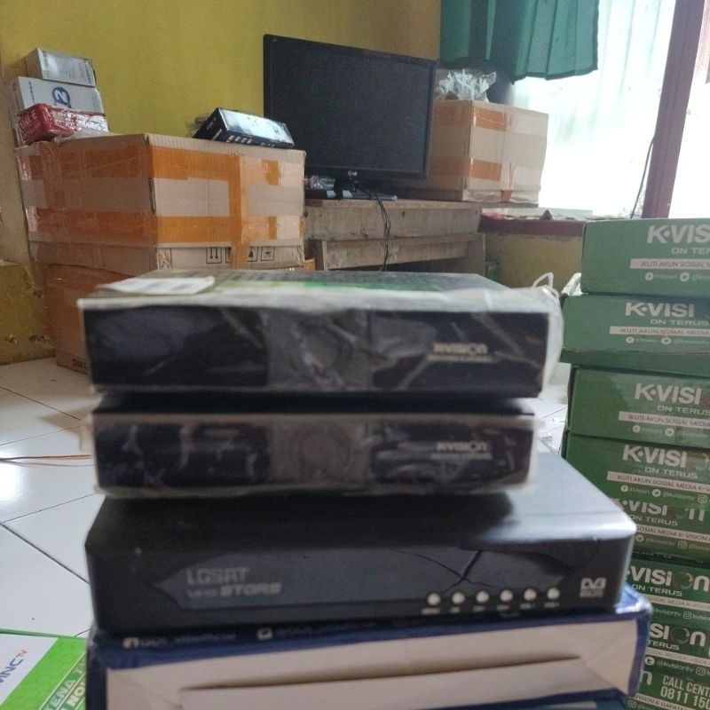 RECEIVER KVISION DAN LG SAT STAR BEKAS SERVIS MASA AKTIF PAKET EMNC SUDAH HABIS