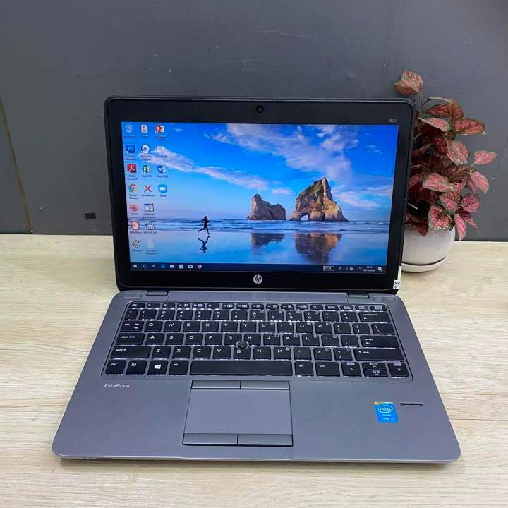 Hp elitebook 820 G3 intel core i5 generasi 6 ram 8/256GB Second bergaransi
