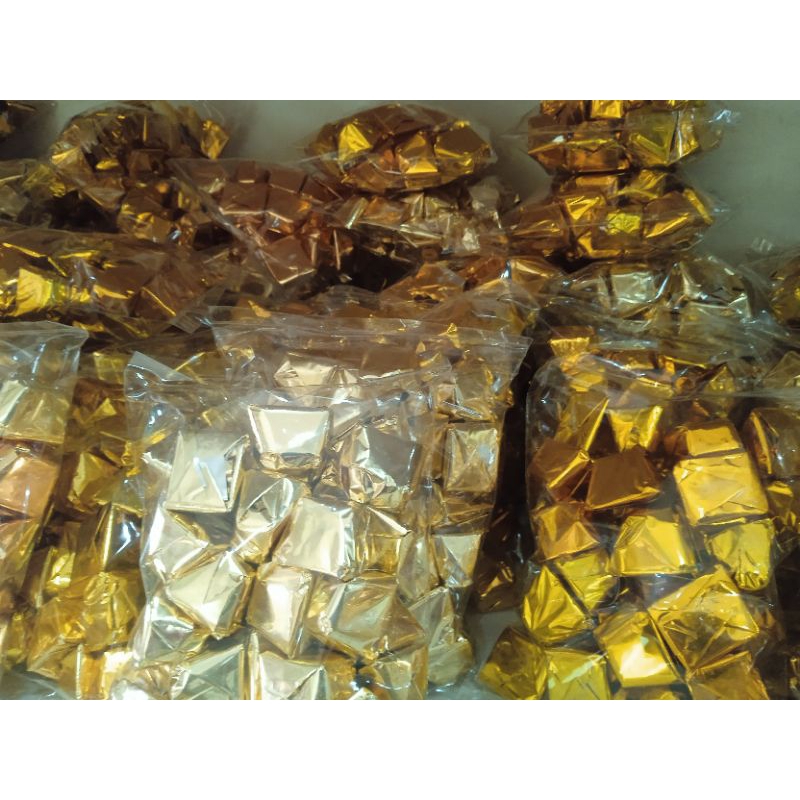 

Coklat Piramid Krispy 400g/Promo Coklat piramid Silverqueen Mix 400gr