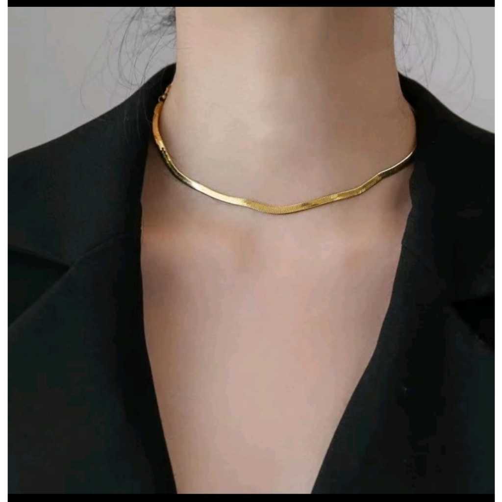 Kalung Titanium Pria Dan Wanita Model Gepeng Gold