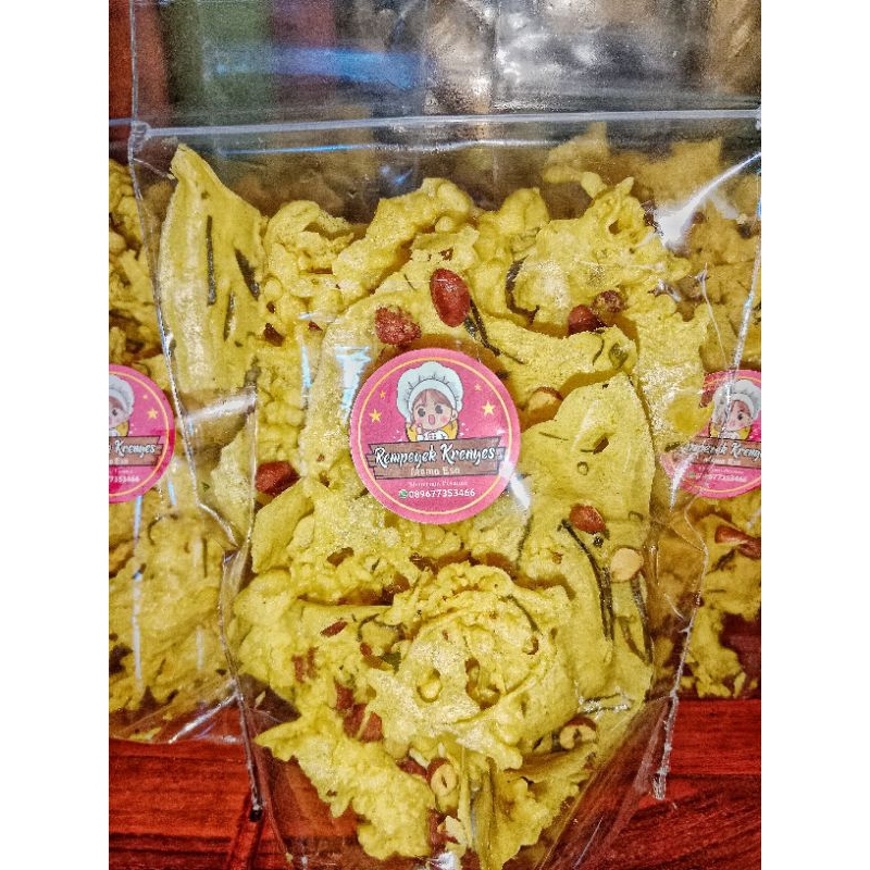 

Peyek Kacang/Rempeyek Krenyes/kemasan +-150gr