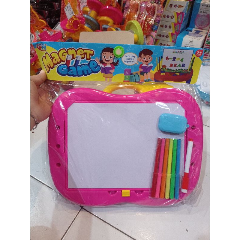 

meja papan tulis/ magnet game