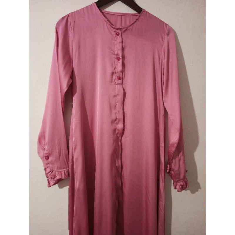 Preloved Gamis Satin Silk