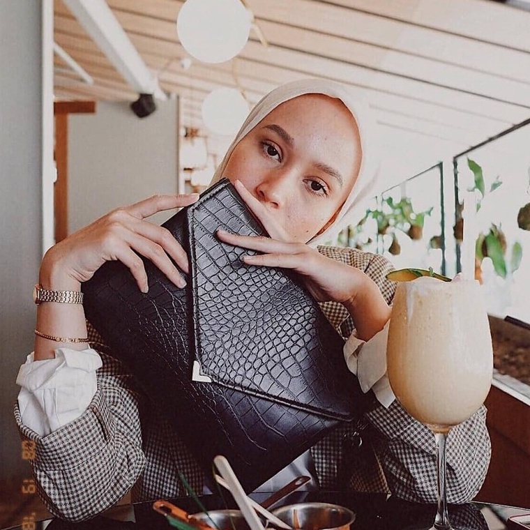 KODE X17F Black croco clutch