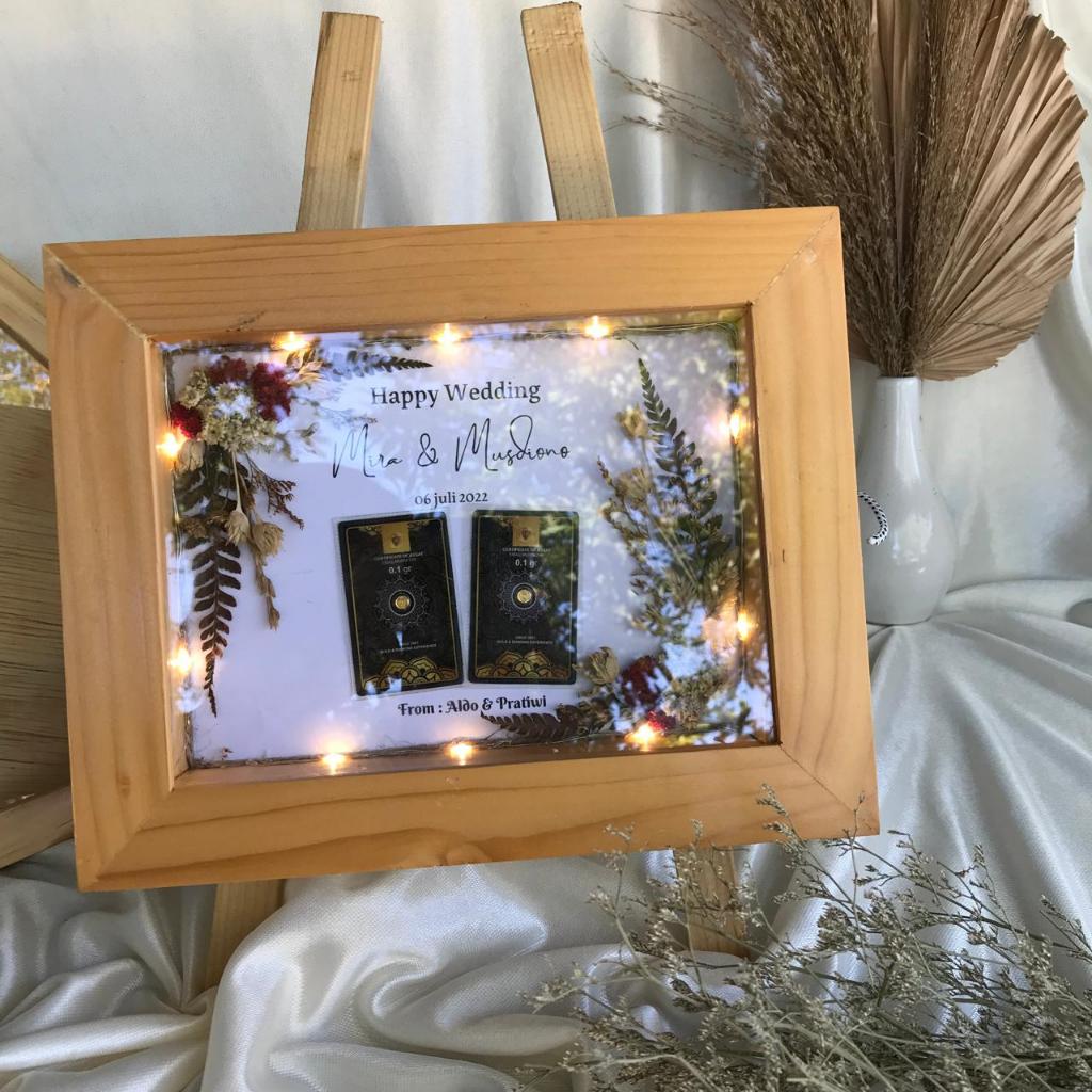 FRAME MINI GOLD TERCANTIK (20x15)| KADO PERNIKAHAN | KADO WISUDA