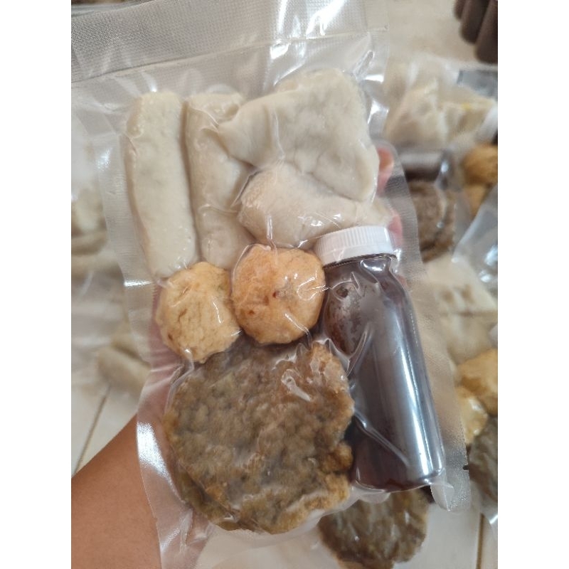 

PEMPEK IKAN TENGGIRI ASLI BK | GRAB | GOJEK