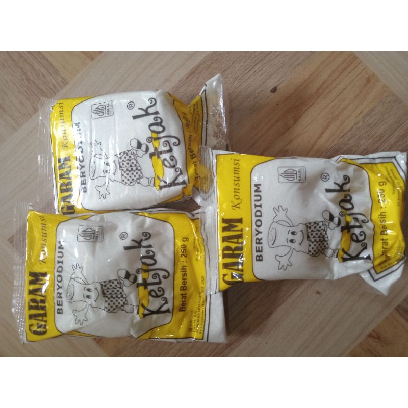 

Garam cap KETJAK ukuran 250gr