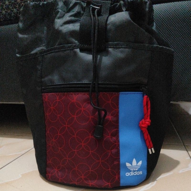 PRELOVED ADIDAS BUCKET BAG HI1025 ORIGINAL