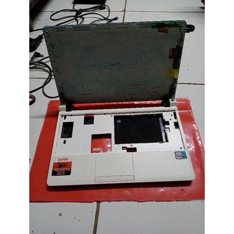 Case Casing Netbok Axioo PICO Clevo W217CU