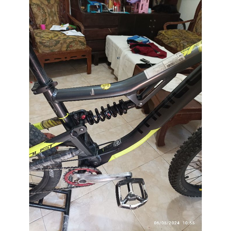 Frame Thrill Oust Elit 140