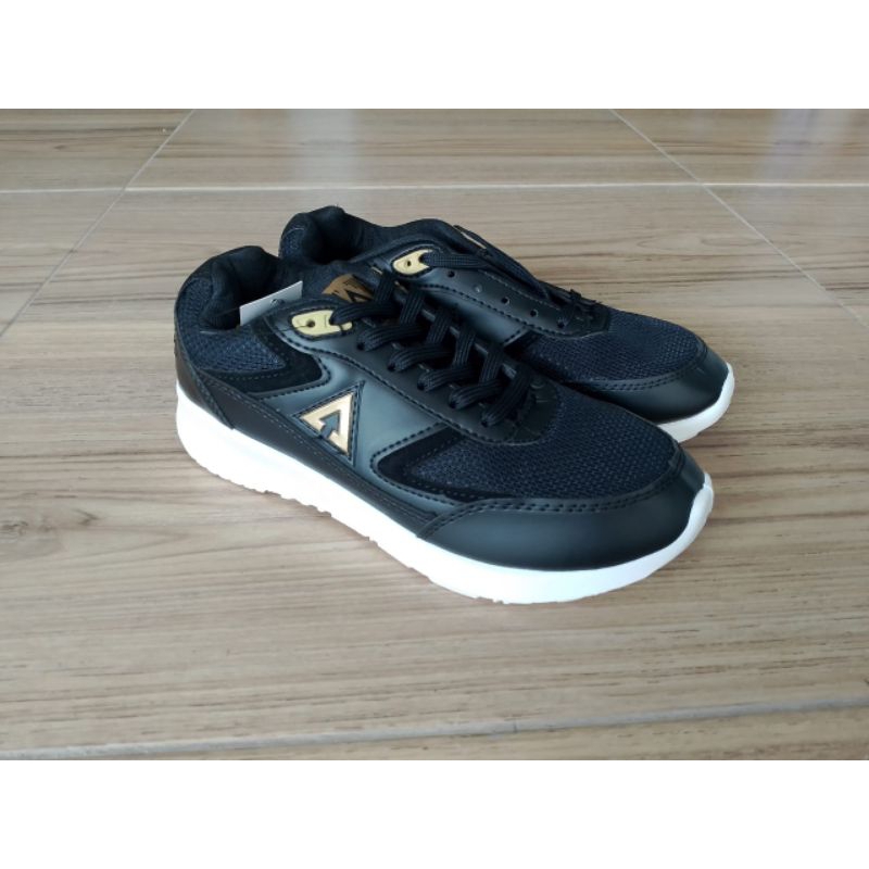 Aerostreet Osaka - hitam emas