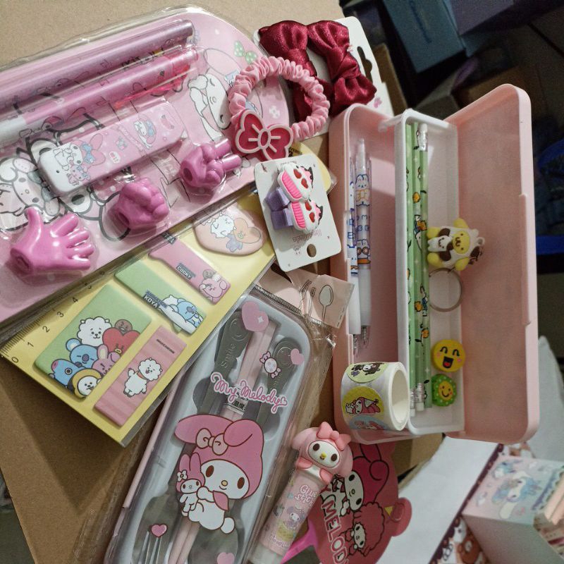 

BUNDLING AYO SEKOLAH PAKET HEMAT KADO ALAT TULIS