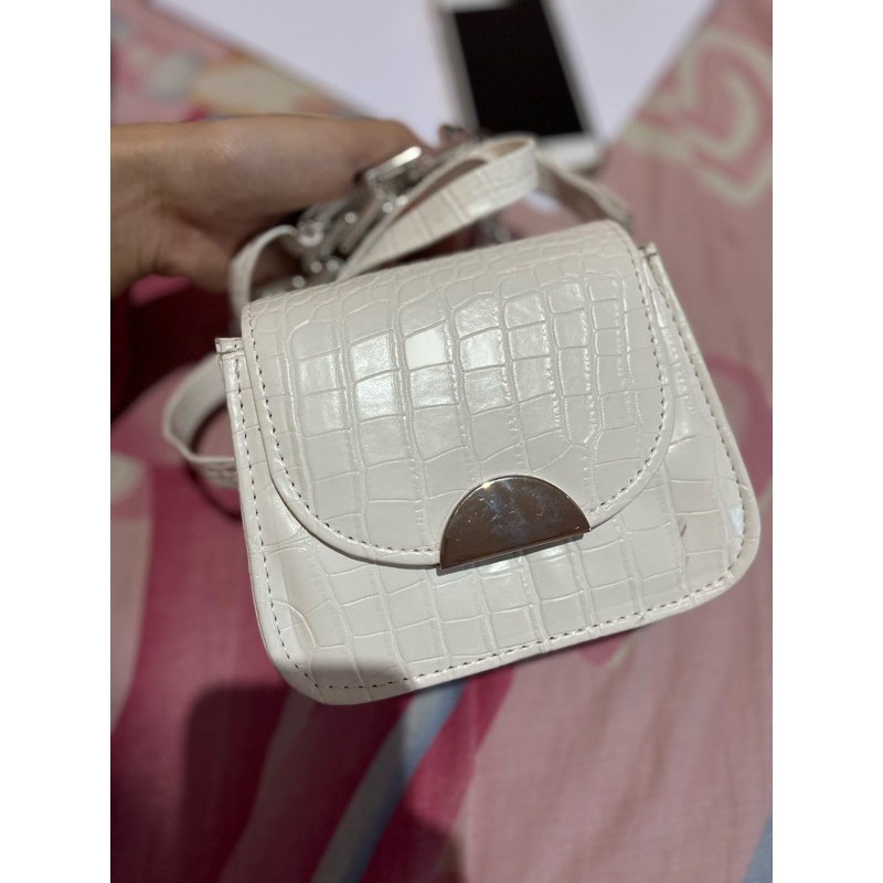 Tas Putih Kecil