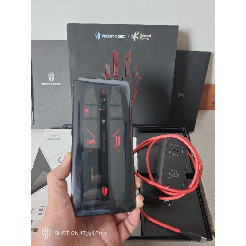 Nubia RedMagic Red Magic 6 Pro TENCENT GAMES EDITION 16/256GB bukan Asus ROG Black Shark Legion