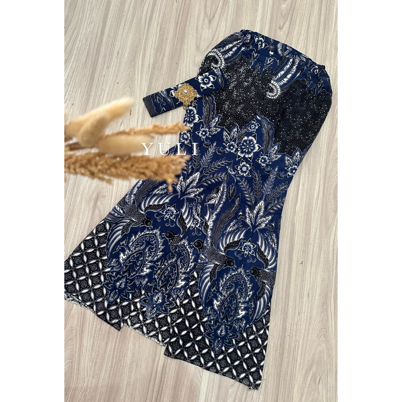 Rok Jarik Batik Wisuda/kondangan Wiru/Wiron , Span, Lipat , Mermaid/Duyung by Yuli Kebaya Bali