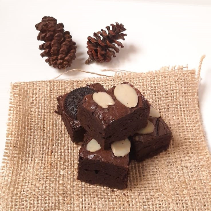 

Assorted Brownies KalilaFood.id