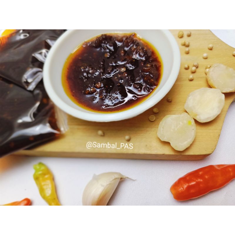 

Sambal Hitam Ori/Pedas Sedang Sachet