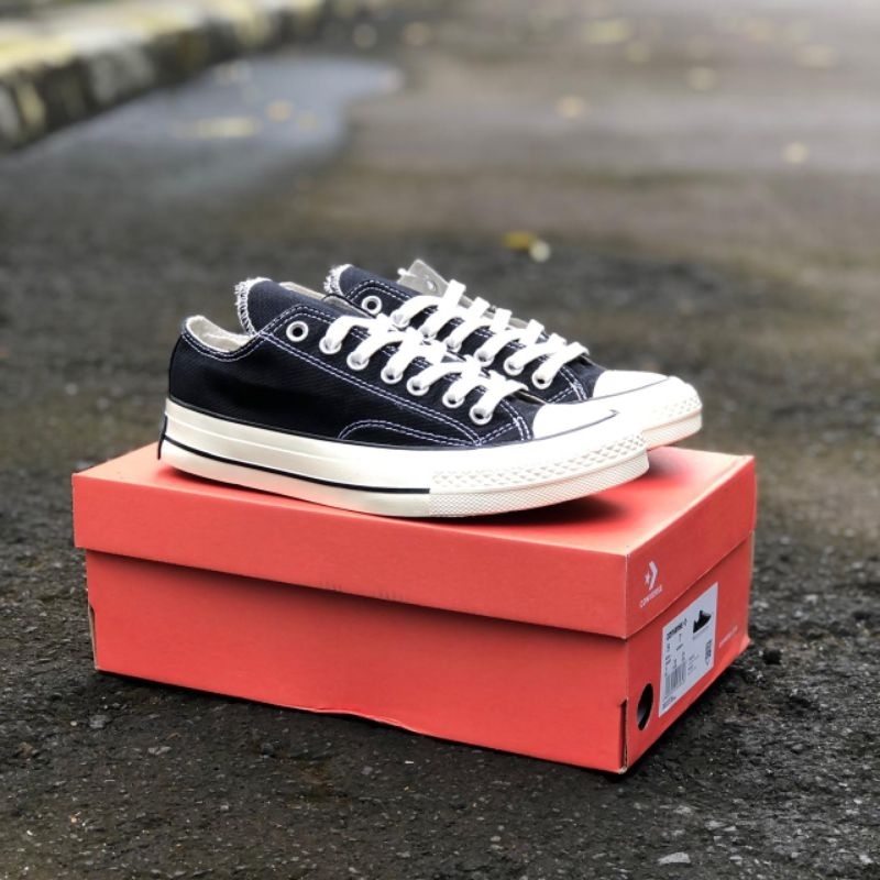 SEPATU SNEAKERS COCA-COLA ORIGINAL VIETNAM MERAH SOL BENING