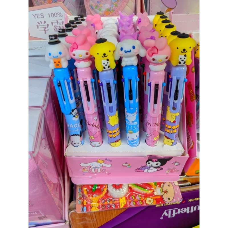 

PULPEN 6 WARNA KARAKTER LUCU Sanrio / PULPEN 6 WARNA KARAKTER SANRIO LUCU 3D DAN ADA LAMPU LED