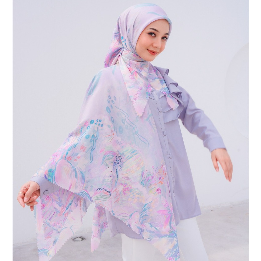 [LAST STOCK] Radwah - Claudina Scarf - Hijab Segi Empat Printing Motif