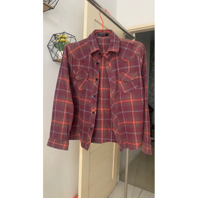 Kemeja pink kotak-kotak preloved