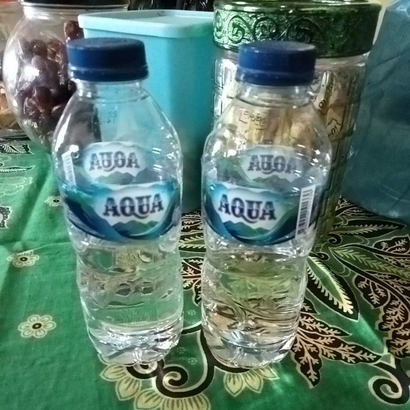 

AQUA botol 200ml