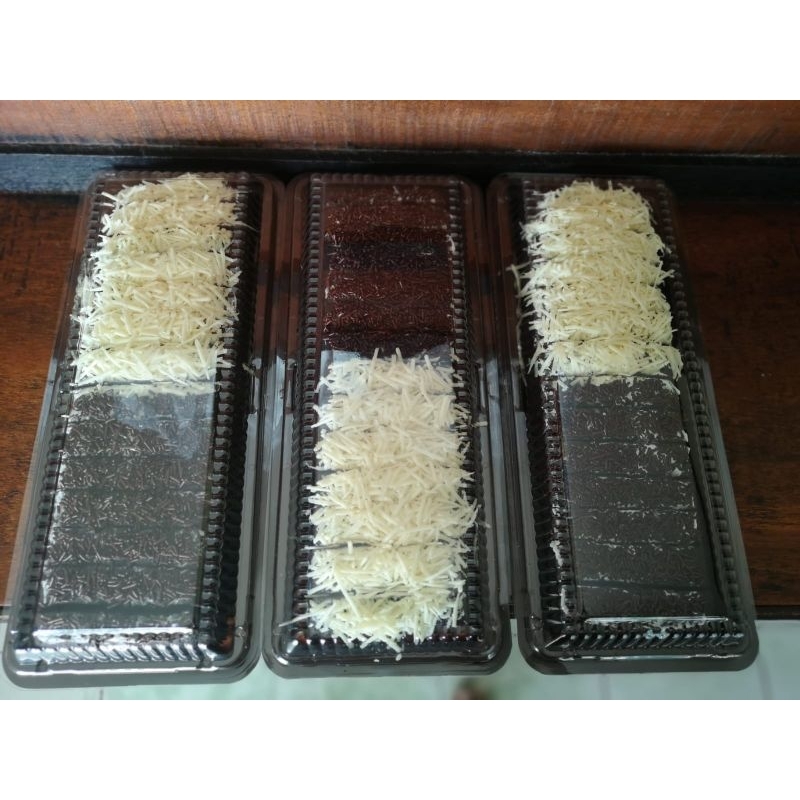 

Brownies kukus toping meses/coco chips/keju