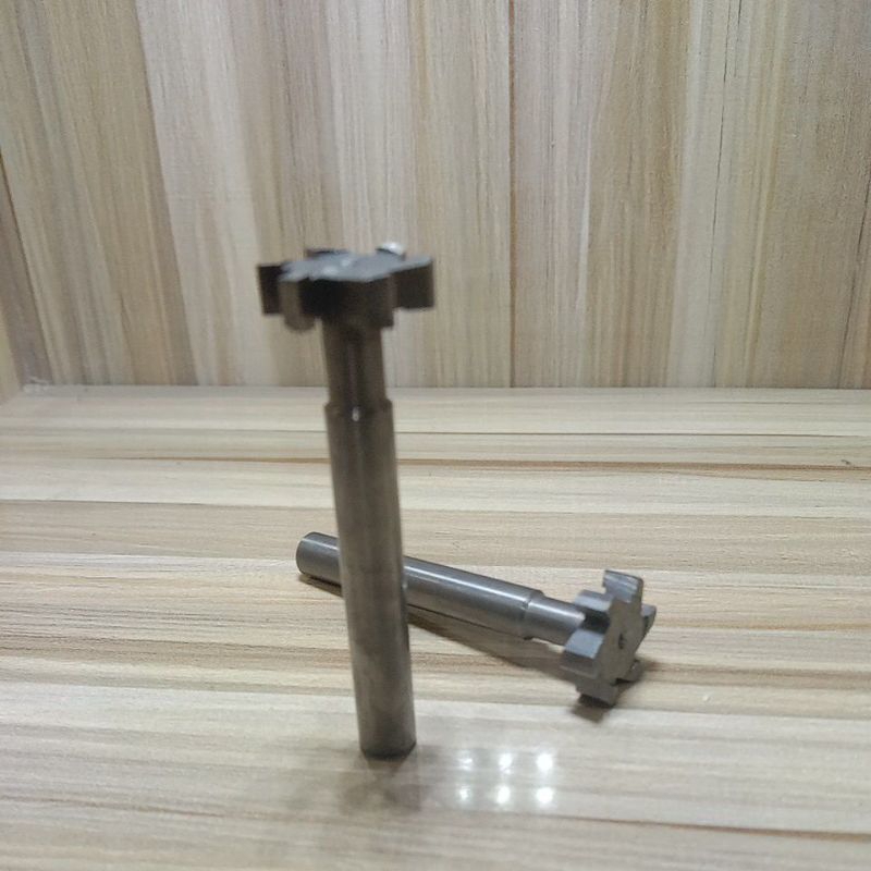 T slot carbide 4 x 14 mm T.SLOT TEBAL 4 MM X 14 MM BEkas mulus