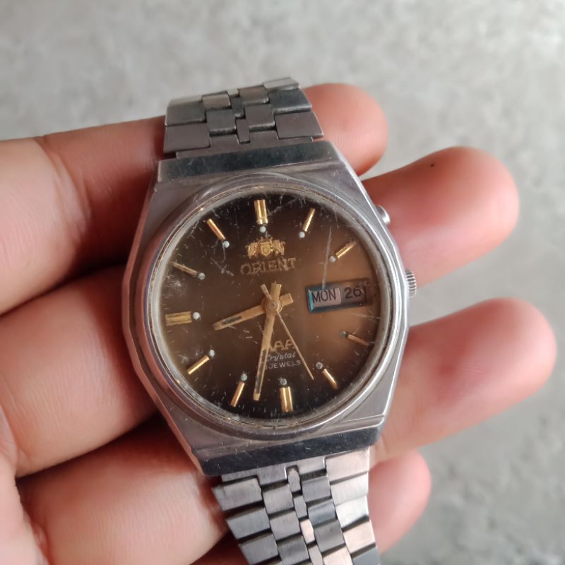 Jam orient otomatis mati bahan