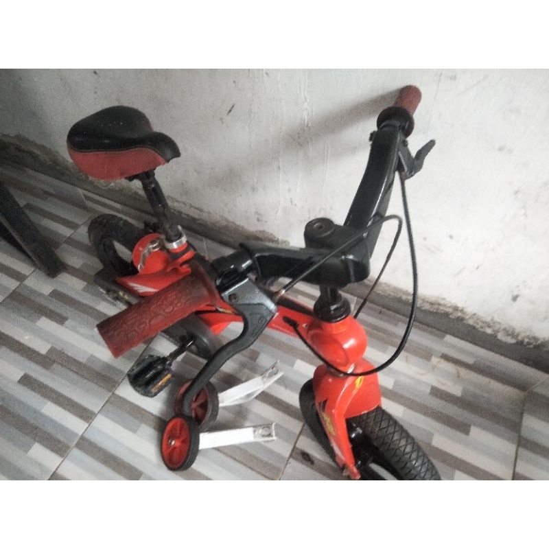 sepeda BMX united Aero ukuran 12