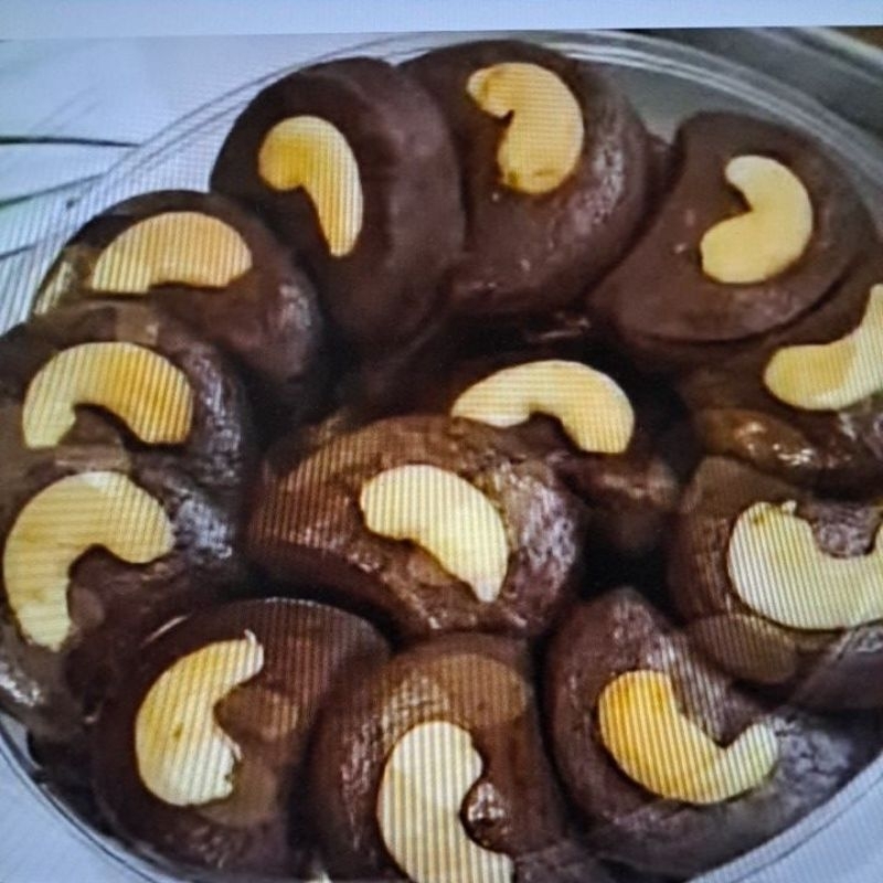 

14. mente cokelat