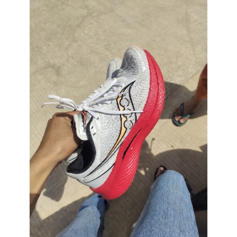 saucony endorphin speed 3