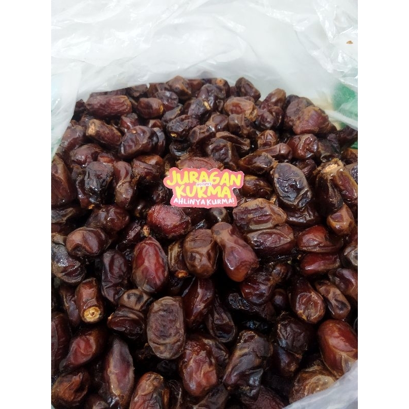 

Kurma Mesir Golden Valley premium