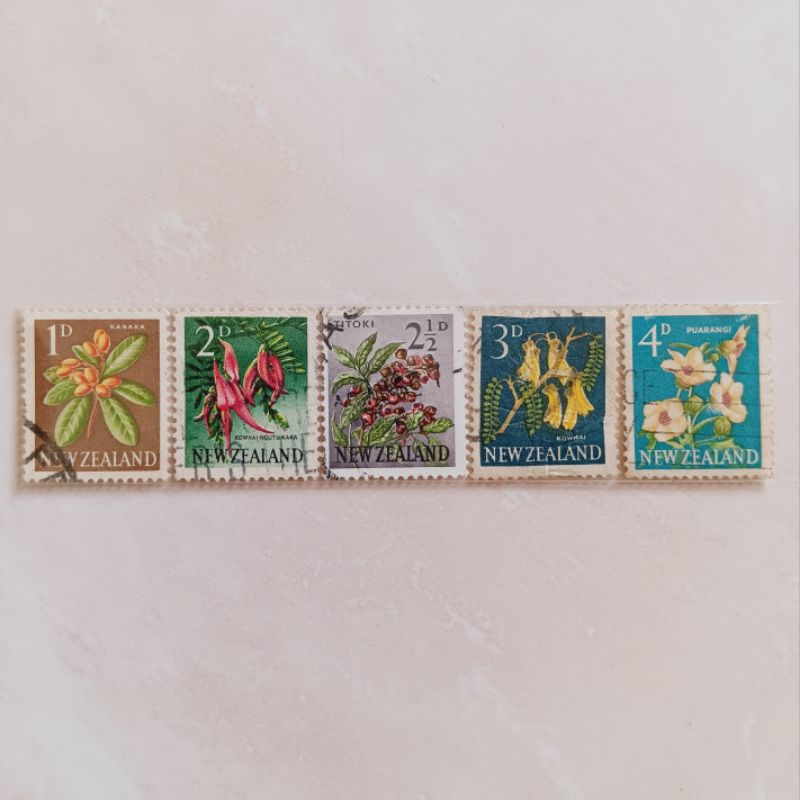 

(AG) Perangko New Zealand 1960 - 1967 Pictorial Definitives 1960-67 Set 5 pcs Used